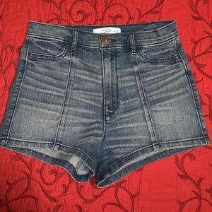 High Waisted Abercrombie & Fitch Jean Shorts ✨